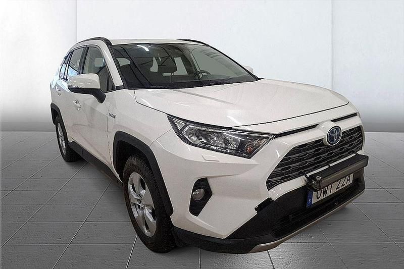 Begagnad Toyota RAV4 222 HK (163 kW) 2019 Vit SUV