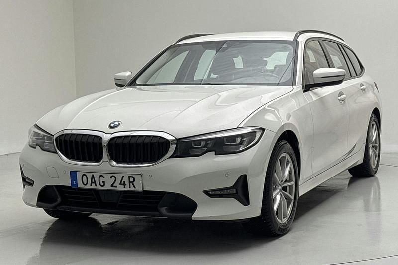 Begagnad BMW 320 Sport Line 190 HK (139 kW) 2020 Vit Kombi