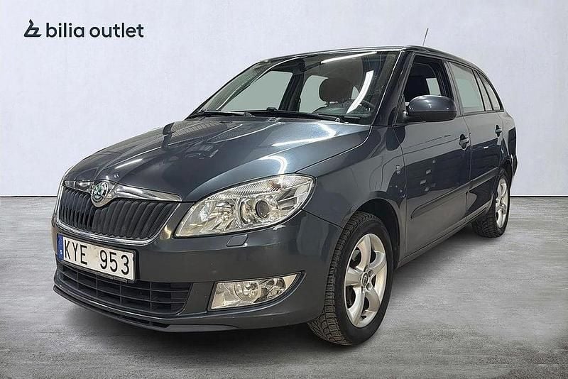 Mgrå Begagnad 2010 Skoda Fabia Kombi | 34 900 kr (Marknadspris) - Bild 1/4