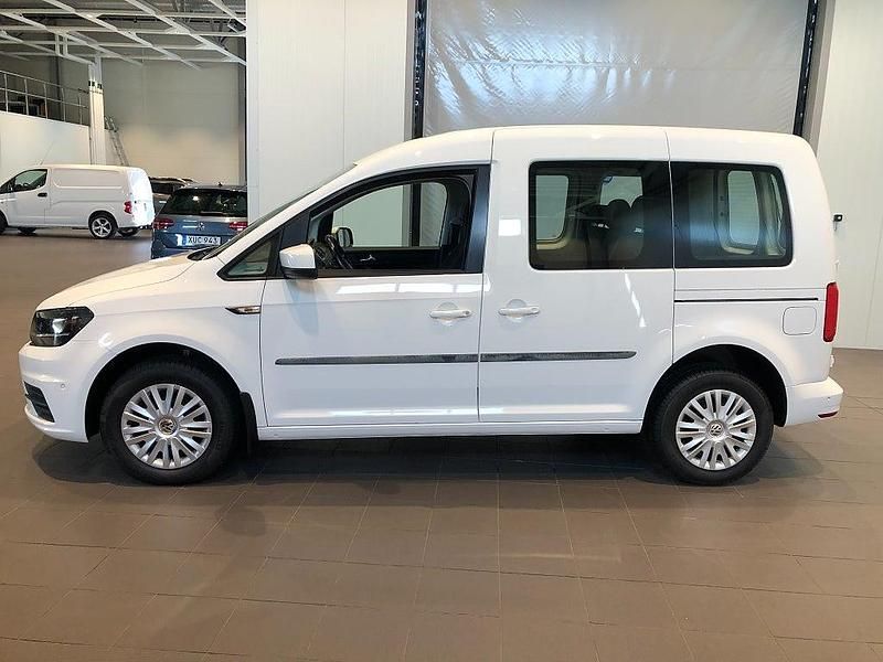 Begagnad VW Caddy Life 110 HK (80 kW) 2017 Vit Minibuss
