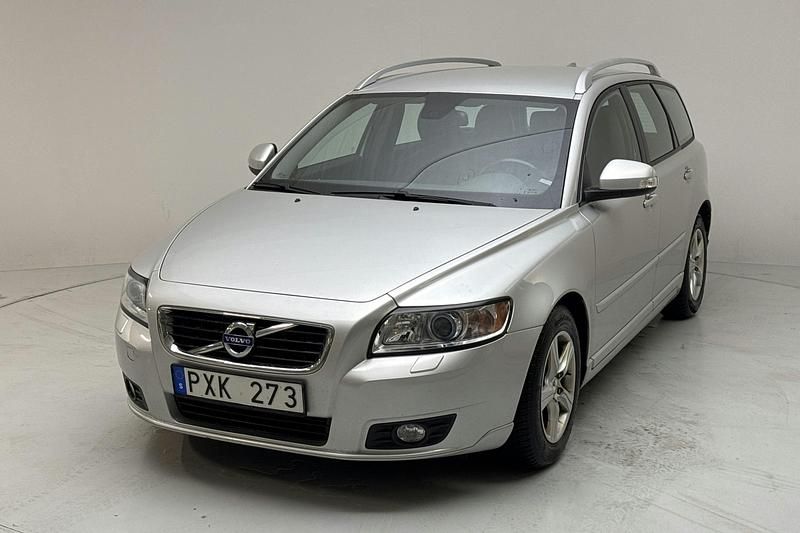 Ljusgrå Begagnad 2012 Volvo V50 Standard Kombi | 40 000 kr (Marknadspris) - Bild 1/4