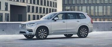 Grå Begagnad 2019 Volvo XC90 SUV | 499 000 kr - Bild 1/4