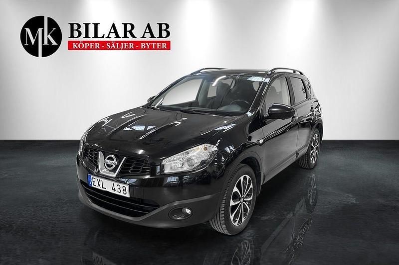 Svart Begagnad 2013 Nissan Qashqai SUV | 107 900 kr (Marknadspris) - Bild 1/4