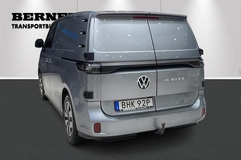 Begagnad VW ID. Buzz 213 kW (290 HK) 2025 Silver Minibuss