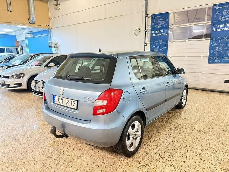 Begagnad Skoda Fabia 105 HK (77 kW) 2007 Ljusgrå Halvkombi