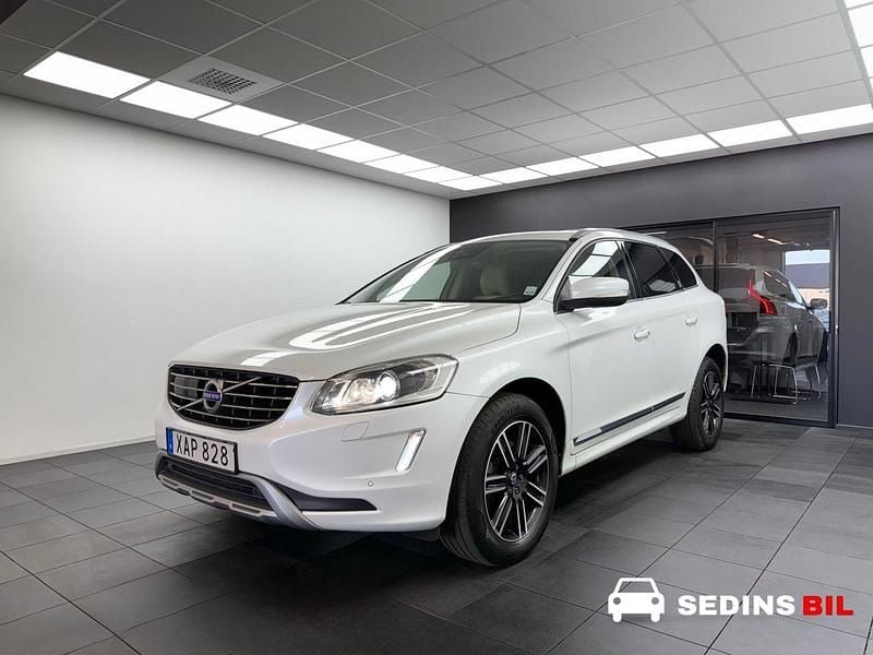 Vit Begagnad 2016 Volvo XC60 Business Edition SUV | 179 900 kr (Bra pris) - Bild 1/4