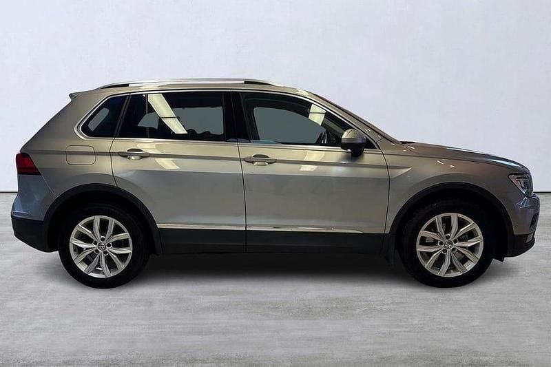 Begagnad VW Tiguan 151 HK (111 kW) 2018 Silver SUV