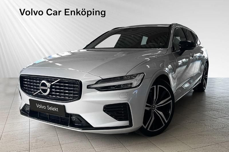 Silver Begagnad 2021 Volvo V60 R-Design Kombi | 439 900 kr (Lite dyr) - Bild 1/3