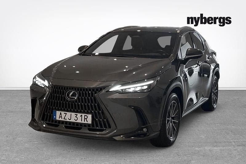 Grå Begagnad 2022 Lexus NX450h+ Executive Line SUV | 479 000 kr (Superpris) - Bild 1/4