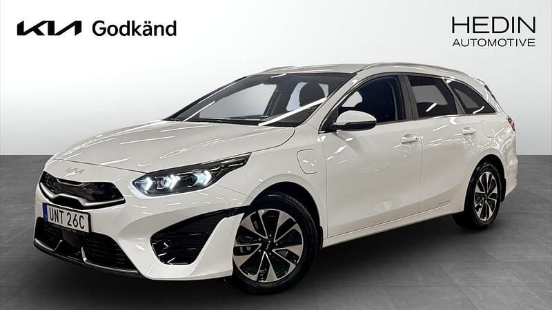 Vit (white) Begagnad 2024 Kia Ceed Sportswagon Advance Kombi | 309 900 kr (Dyr) - Bild 1/4