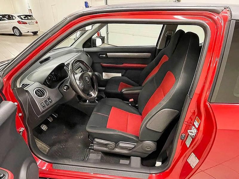 Begagnad Suzuki Swift Sport 125 HK (91 kW) 2007 Röd Halvkombi