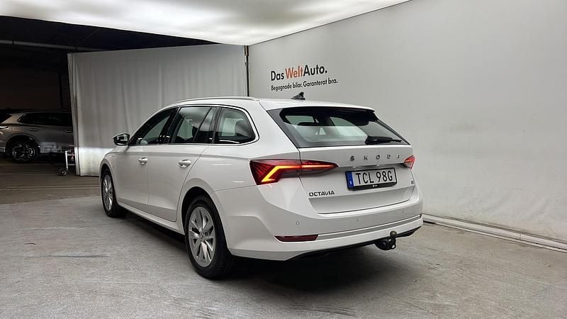 Begagnad Skoda Octavia Style 150 HK (110 kW) 2024 Vit Kombi