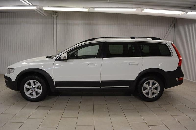 Begagnad Volvo XC70 Momentum 181 HK (133 kW) 2016 Vit Kombi