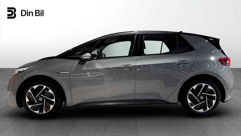Begagnad VW ID.3 Pro Performance 150 kW (204 HK) 2022 Moonstone grey black Halvkombi