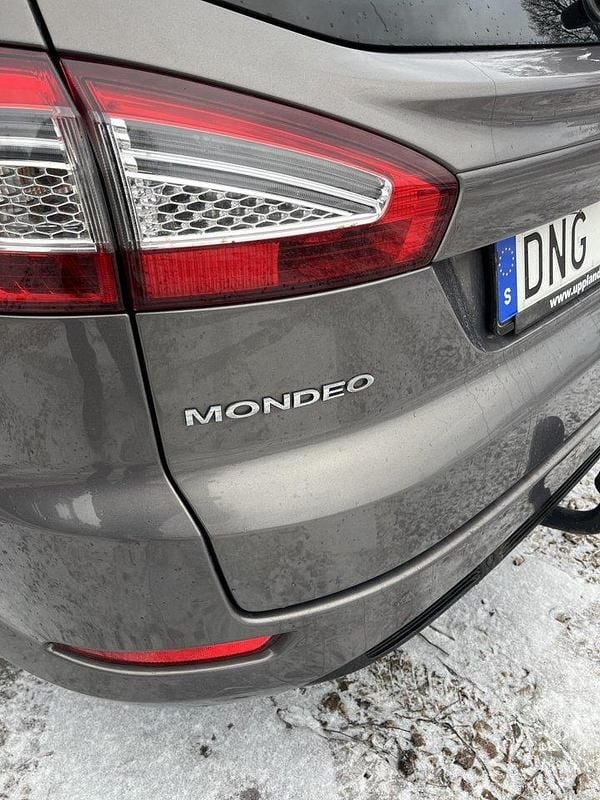 Brun Begagnad 2011 Ford Mondeo Trend Kombi | 45 000 kr (Marknadspris) - Bild 1/4