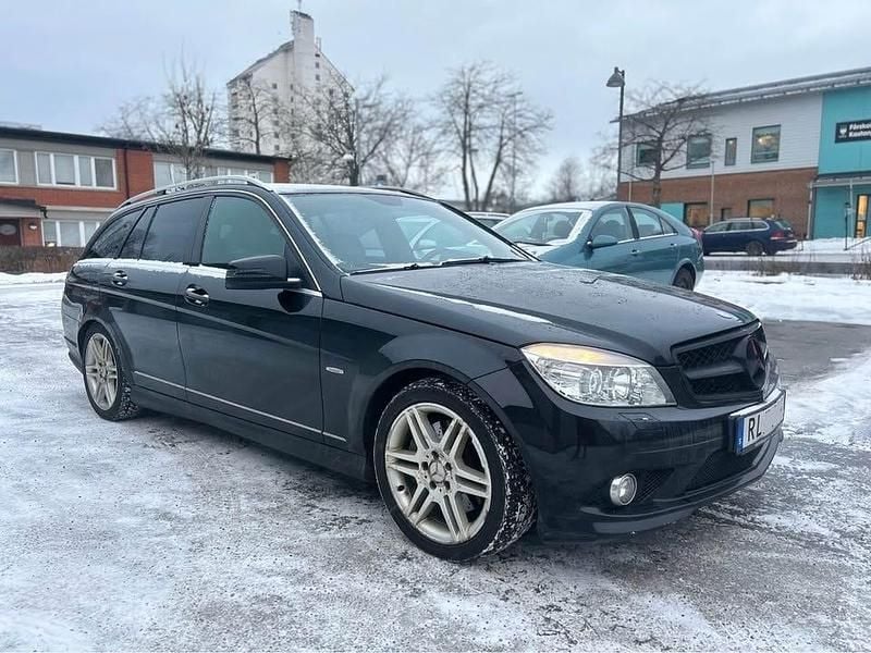 Begagnad Mercedes C320 224 HK (164 kW) 2008