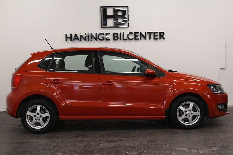 Begagnad VW Polo 90 HK (66 kW) 2010 Orange Halvkombi