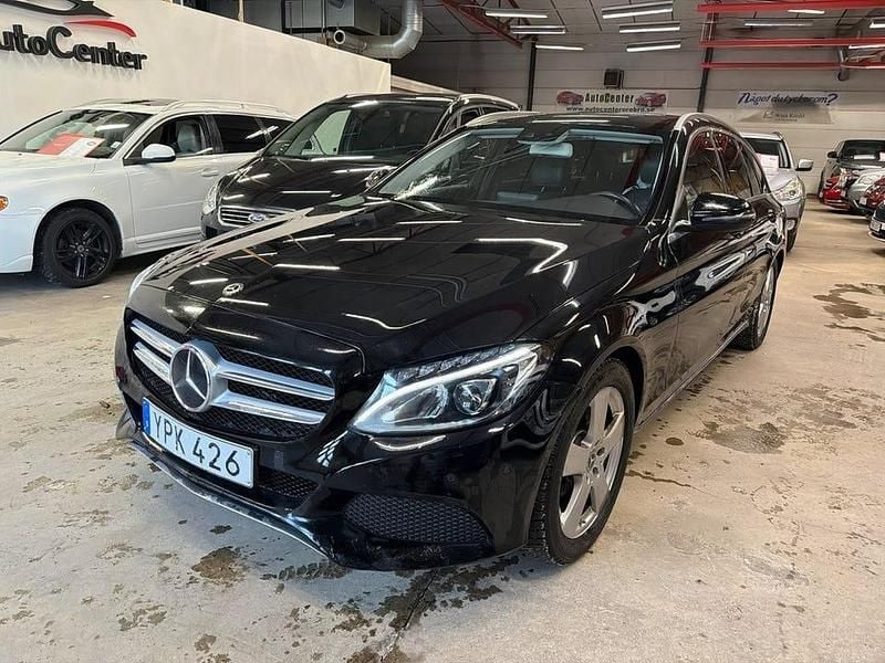 Svart Begagnad 2017 Mercedes C200 Avantgarde Kombi | 159 900 kr (Marknadspris) - Bild 1/4
