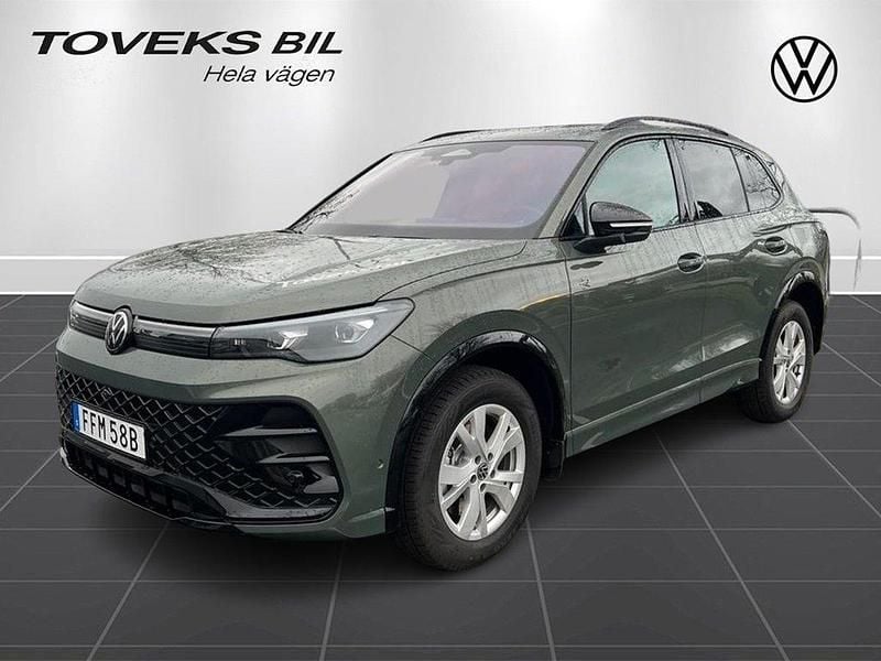 Grön Begagnad 2025 VW Tiguan R-line SUV | 559 000 kr (Dyr) - Bild 1/2