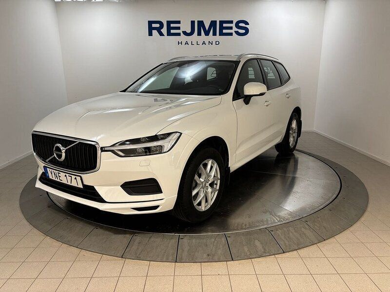 Vit Begagnad 2018 Volvo XC60 Momentum SUV | 349 500 kr (Lite dyr) - Bild 1/4