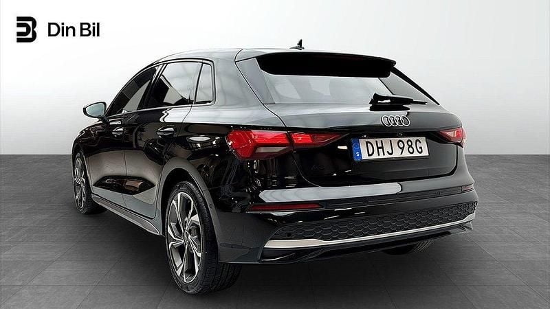 Begagnad Audi A3 Sportback Premium 150 HK (110 kW) 2025 Svart Halvkombi