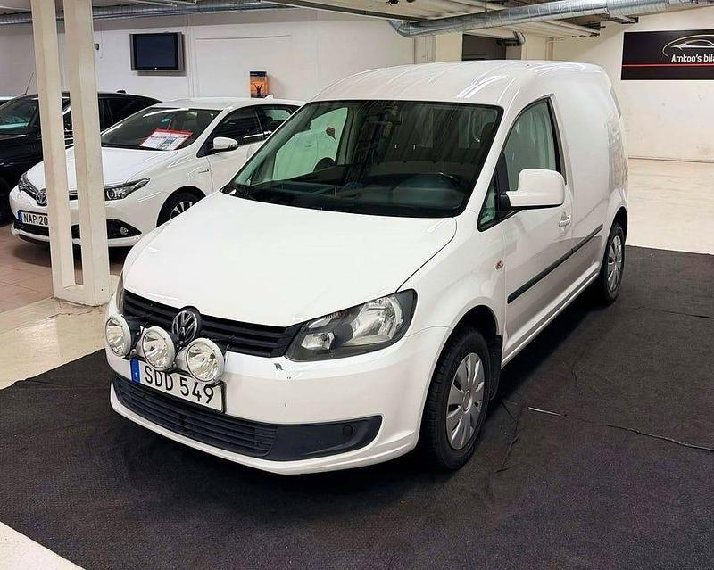 Begagnad VW Caddy 75 HK (55 kW) 2015 Vit Minibuss