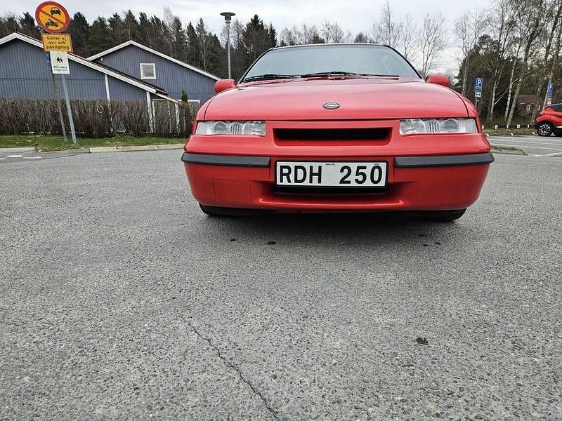 Begagnad 1991 Opel Calibra Sportkupé | 50 000 kr - Bild 1/4