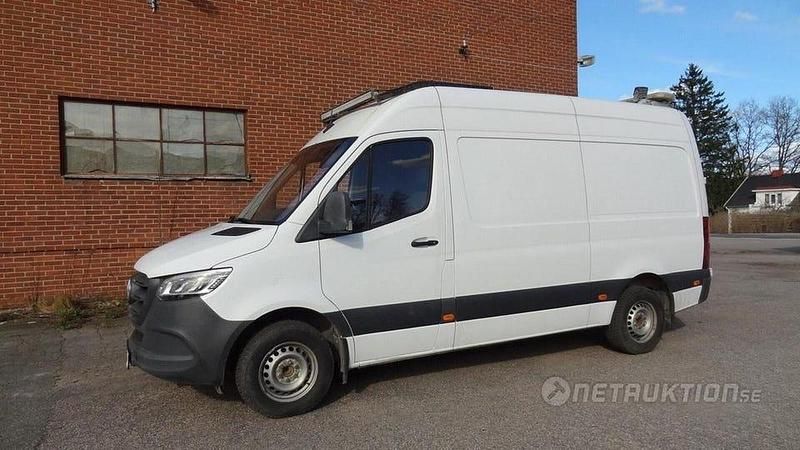 Vit Begagnad 2019 Mercedes Sprinter Van | 350 000 kr (Lite dyr) - Bild 1/4