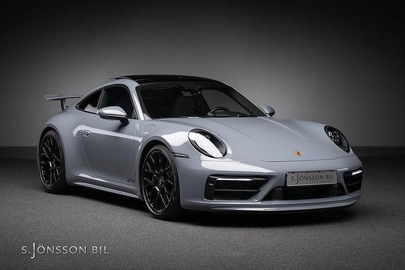Begagnad Porsche 911 Carrera GTS 480 HK (353 kW) 2023 Arctic grey