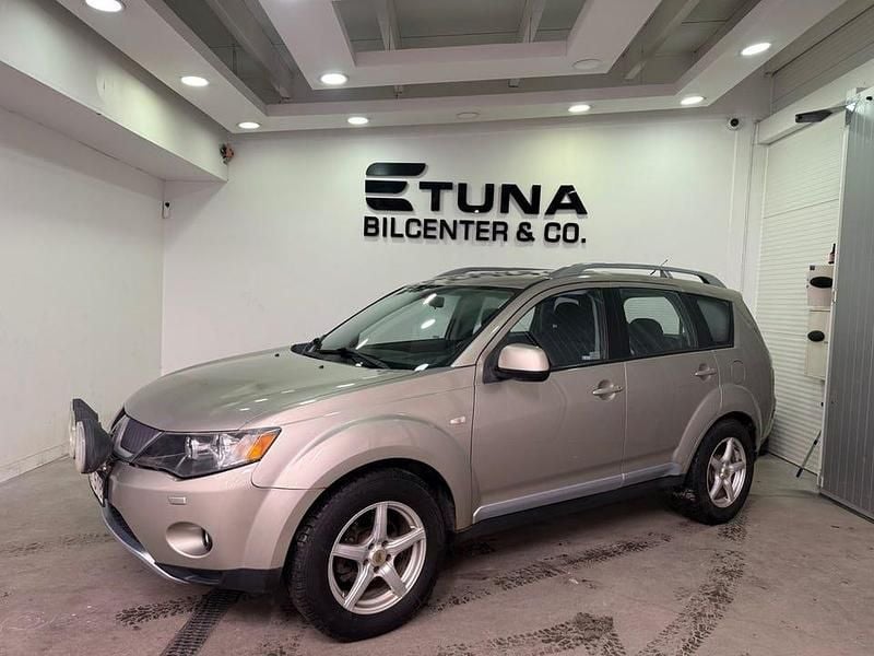 Begagnad Mitsubishi Outlander 140 HK (102 kW) 2007 Brun SUV