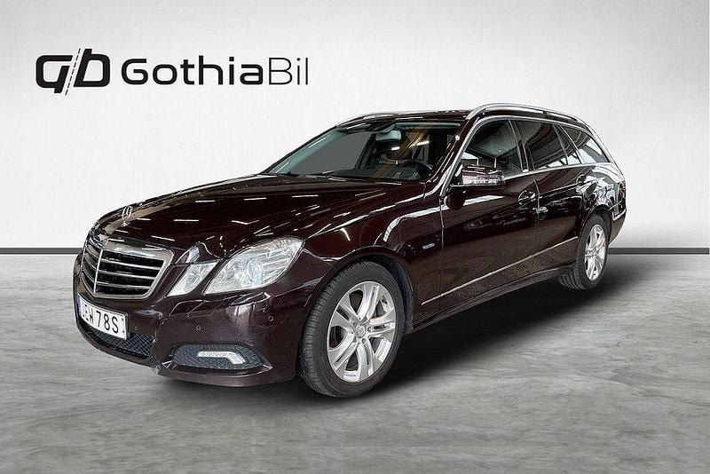 Mörkbrun Begagnad 2010 Mercedes E350 Exclusive Kombi | 109 900 kr (Marknadspris) - Bild 1/4