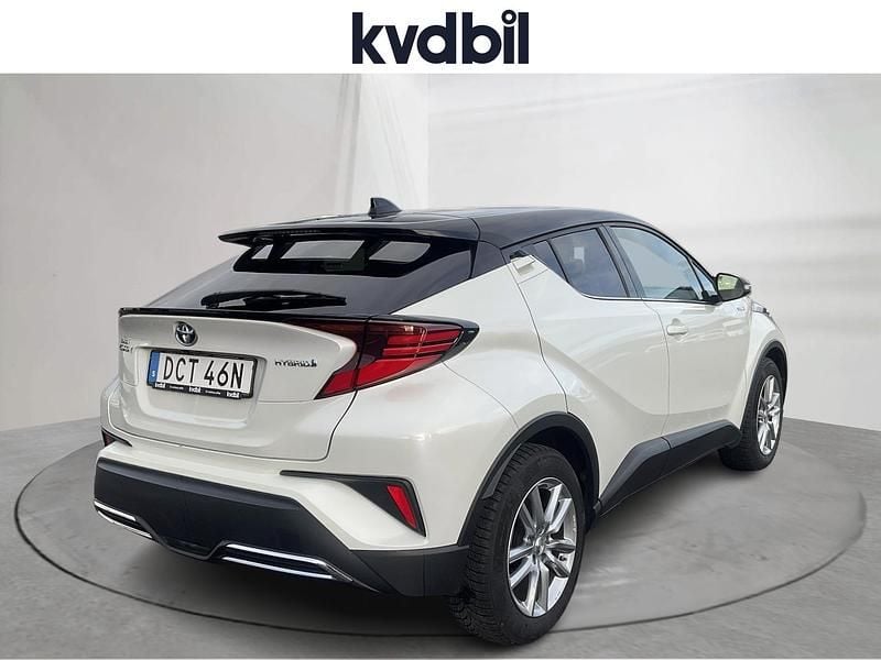 Begagnad Toyota C-HR 2021 Vit SUV