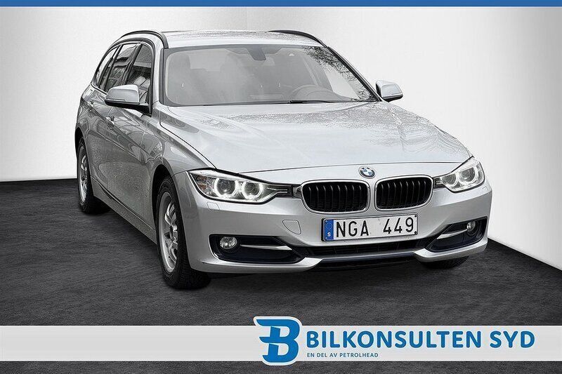 Silver Begagnad 2012 BMW 318 Sport Line Kombi | 104 900 kr (Marknadspris) - Bild 1/4