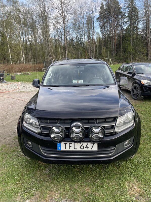 Svart Begagnad 2014 VW Amarok Highline Pickup | 128 000 kr (Superpris) - Bild 1/4