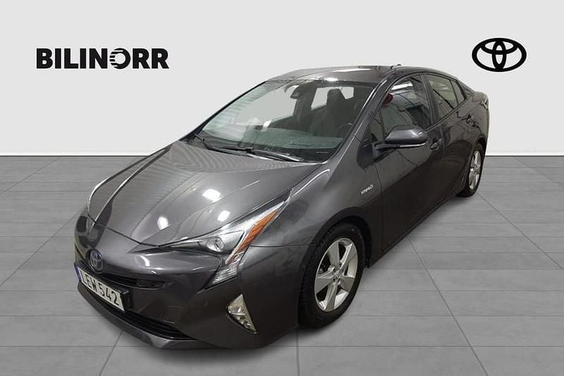 Begagnad Toyota Prius+ Executive 122 HK (89 kW) 2016 Minibuss