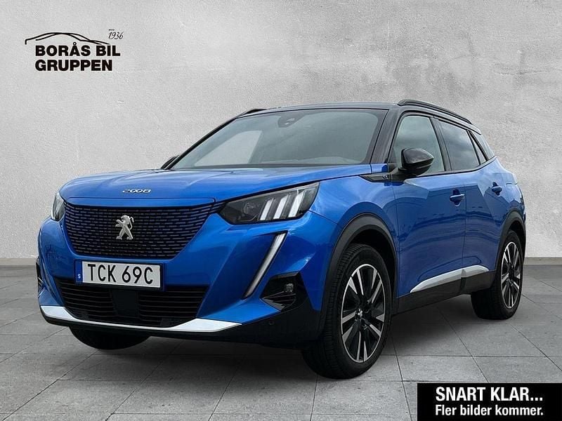 Blå Begagnad 2022 Peugeot e-2008 GT SUV | 219 000 kr (Marknadspris) - Bild 1/2