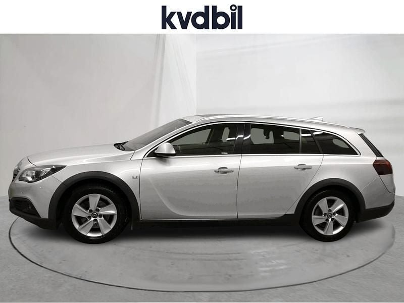 Begagnad Opel Insignia Country Tourer 2017 Grå Kombi