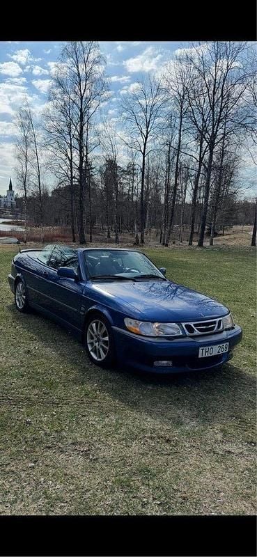 Blå Begagnad 2002 Saab 9-3 Cabriolet Aero Cab | 52 000 kr (Bra pris) - Bild 1/4