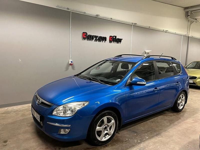 Blå Begagnad 2009 Hyundai i30 Kombi | 47 000 kr (Marknadspris) - Bild 1/4