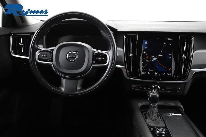 Begagnad Volvo V90 2020 Grå Kombi