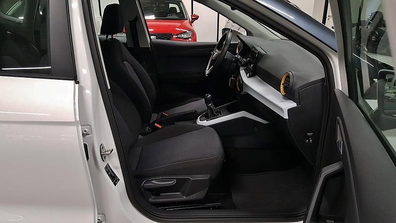 Begagnad Seat Arona Style 90 HK (66 kW) 2022 Vit SUV