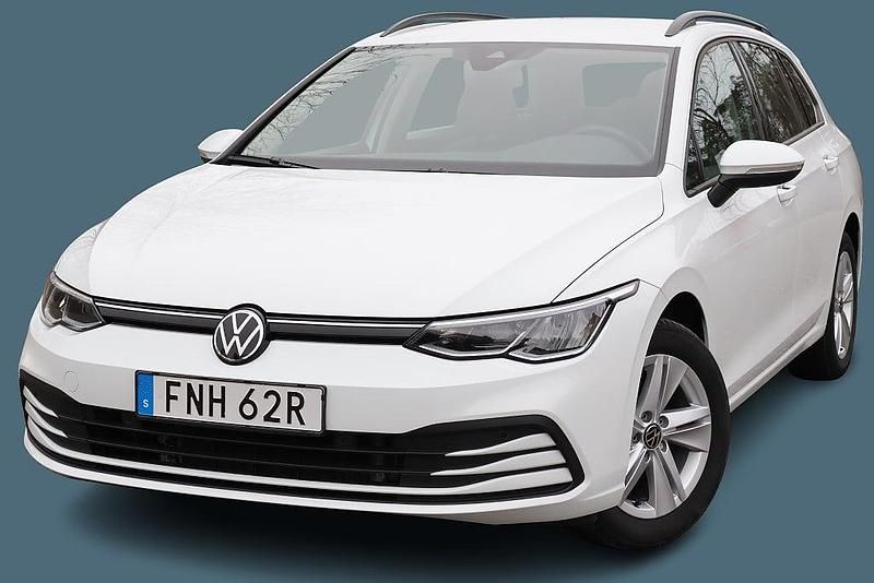 Vit Begagnad 2023 VW Golf VIII Kombi | 237 000 kr (Marknadspris) - Bild 1/4
