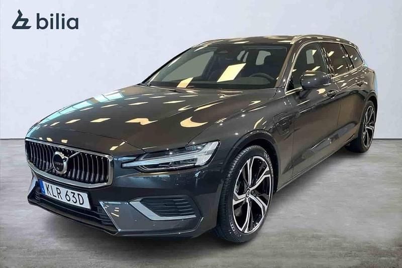 Grå Begagnad 2025 Volvo V60 Kombi | 509 900 kr (Lite dyr) - Bild 1/1