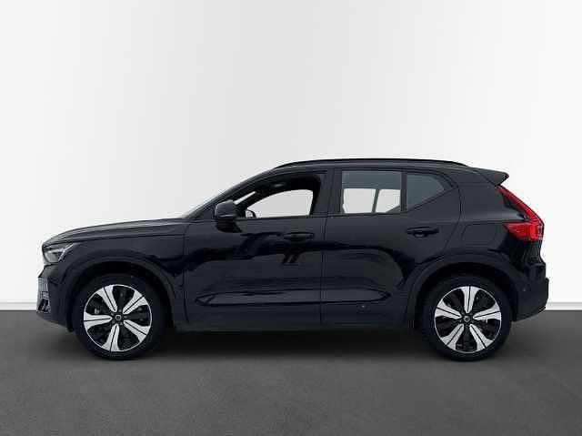 Begagnad Volvo XC40 Core 175 kW (238 HK) 2023 Svart SUV