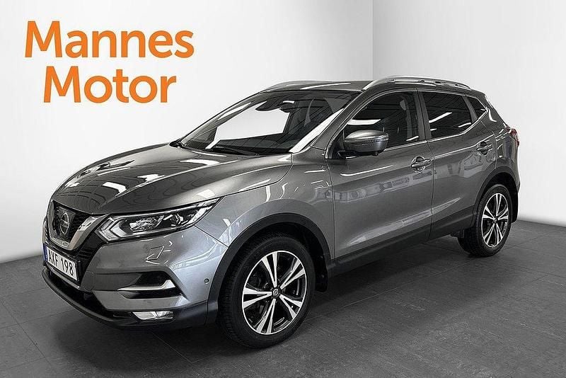 Grå Begagnad 2017 Nissan Qashqai SUV | 154 900 kr (Marknadspris) - Bild 1/4