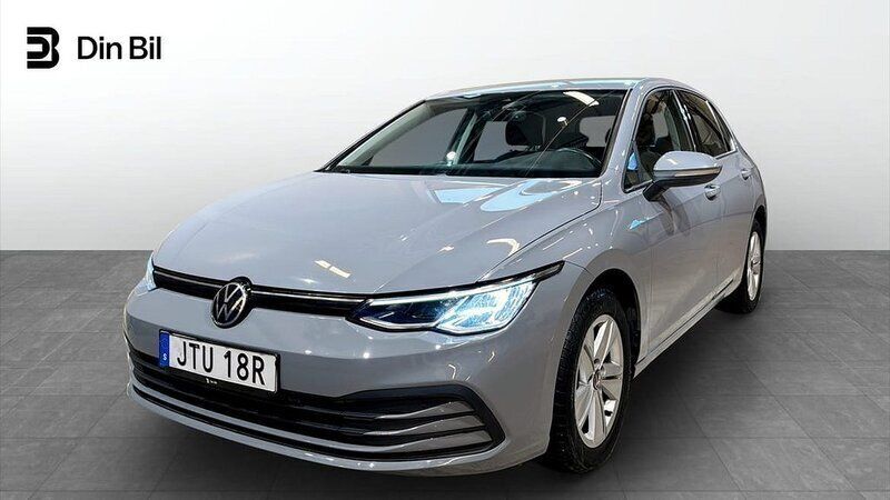 Grå Begagnad 2020 VW Golf VIII Halvkombi | 174 500 kr (Bra pris) - Bild 1/4