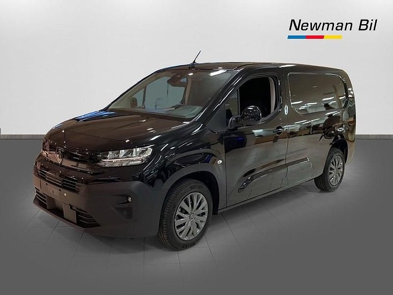 Svart Ny 2025 Peugeot Partner Minibuss | 336 125 kr (Marknadspris) - Bild 1/4