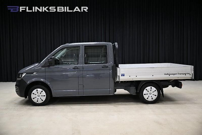 Grå Begagnad 2022 VW Transporter Van | 348 750 kr - Bild 1/4