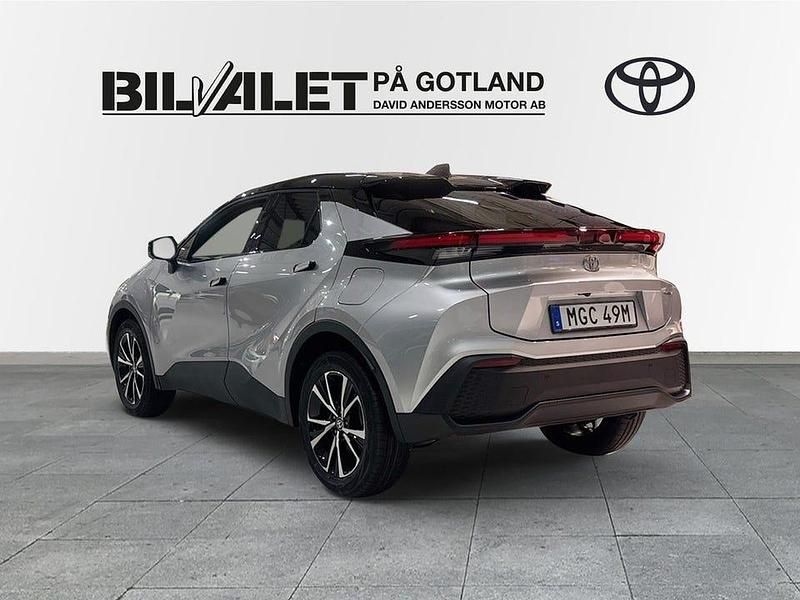 Ny Toyota C-HR 223 HK (164 kW) 2025 Silver SUV