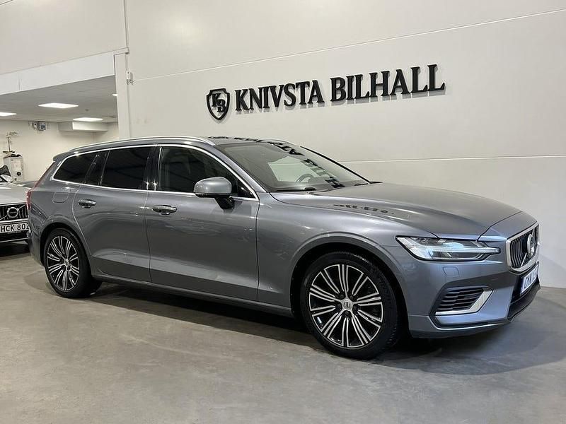Begagnad Volvo V60 Inscription 340 HK (250 kW) 2021 Grå Kombi